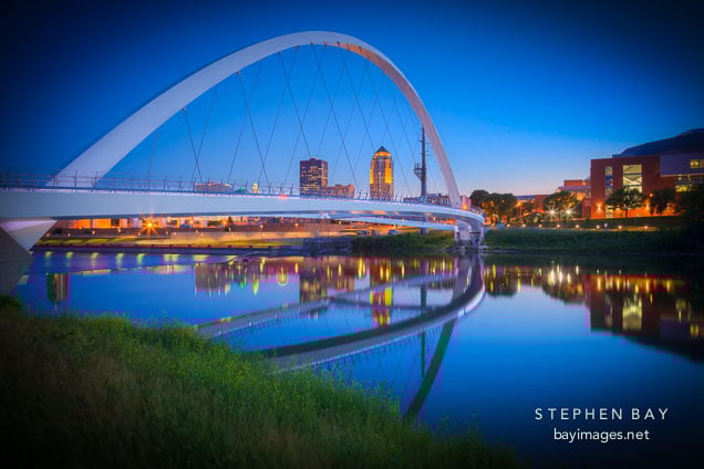iowa-women-of-achievement-bridge-des-moines-32933